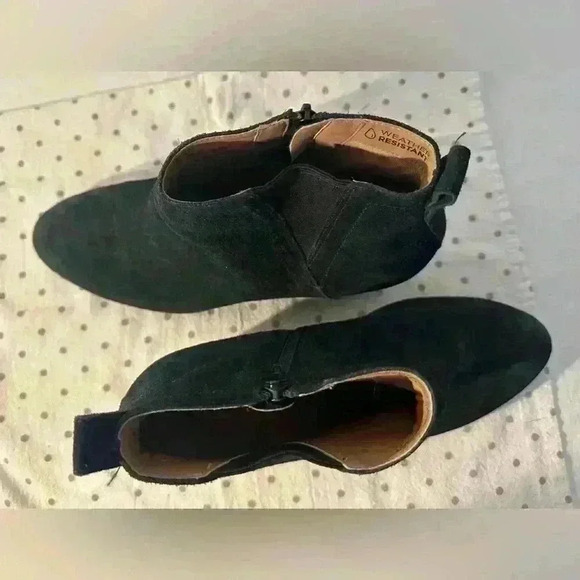 Vionic Nubuck Booties - Picture 7 of 10